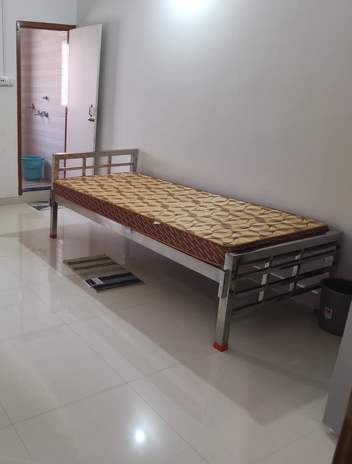 Single - 1 Bed — photo 2